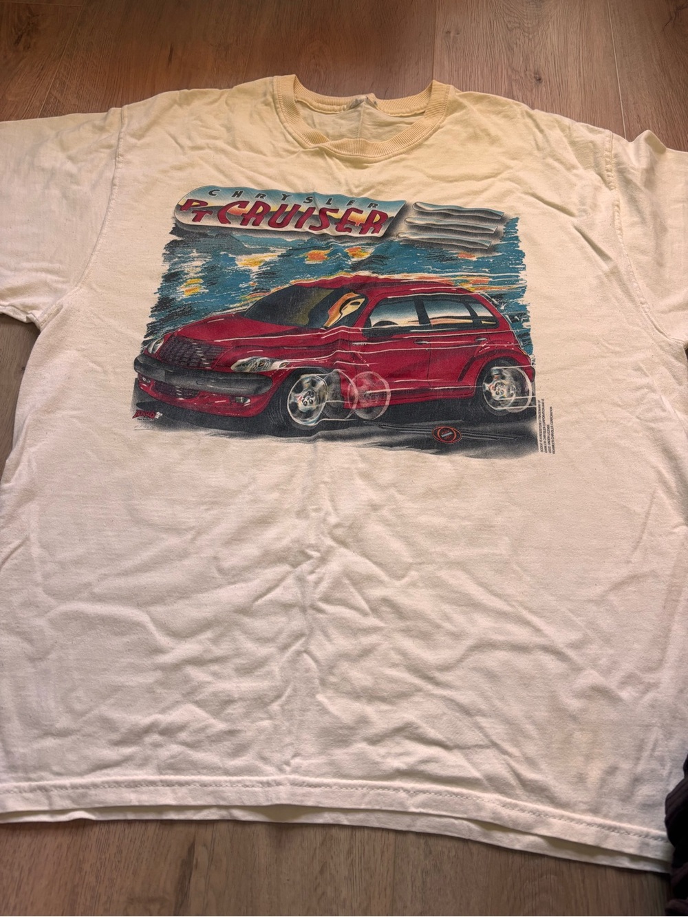 Unbranded Cream Graphic Tee with Red Cruiser Car Print